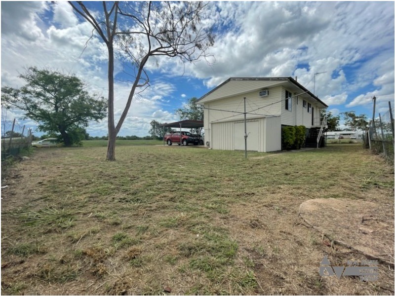 12 Boree St, Blackwater QLD 4717