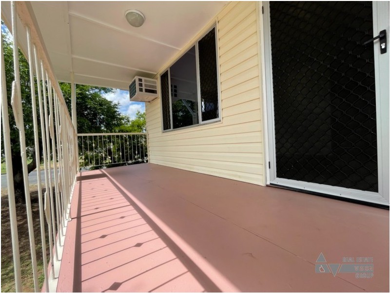 12 Boree St, Blackwater QLD 4717