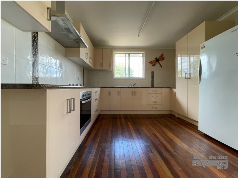 12 Boree St, Blackwater QLD 4717