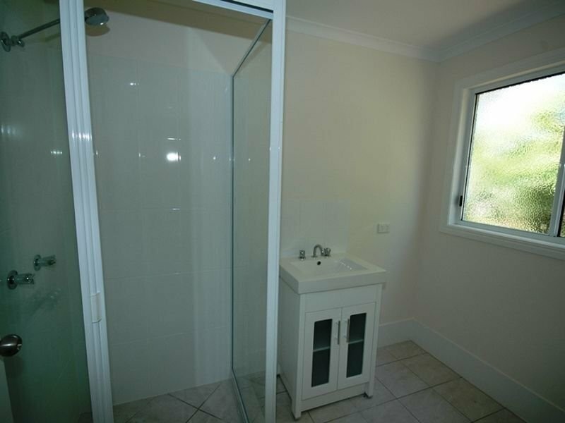 24 Byron St, Alpha QLD 4724