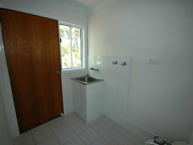 24 Byron St, Alpha QLD 4724