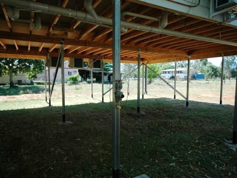 24 Byron St, Alpha QLD 4724