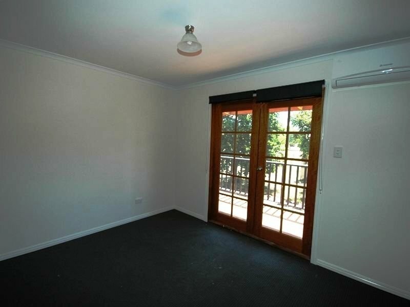 24 Byron St, Alpha QLD 4724