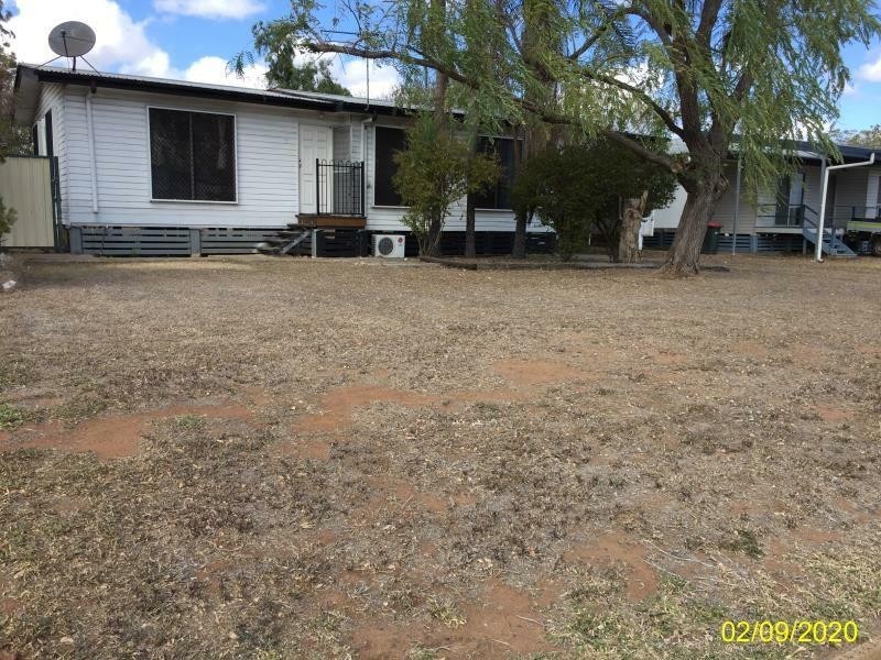 15 Evans Street, Blackwater QLD 4717