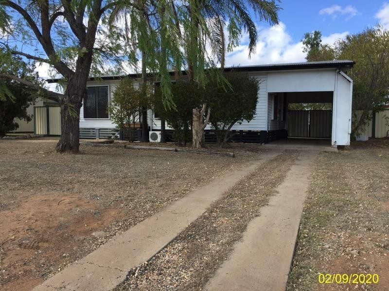 15 Evans Street, Blackwater QLD 4717