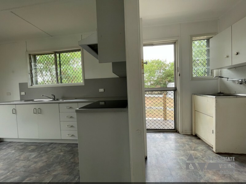 15 Evans Street, Blackwater QLD 4717