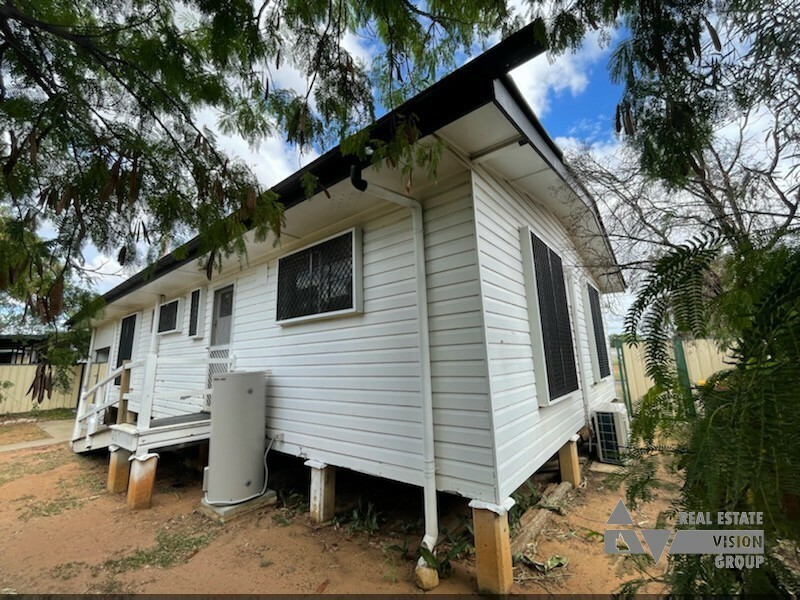 15 Evans Street, Blackwater QLD 4717