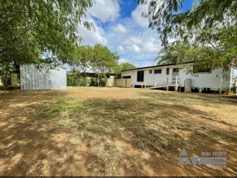 15 Evans Street, Blackwater QLD 4717