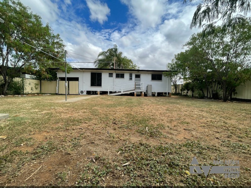 15 Evans Street, Blackwater QLD 4717