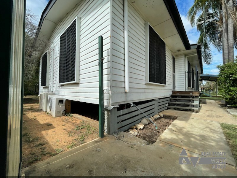 15 Evans Street, Blackwater QLD 4717