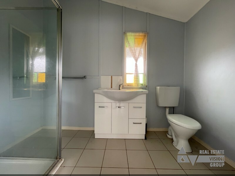 2 Main St, Bluff QLD 4702