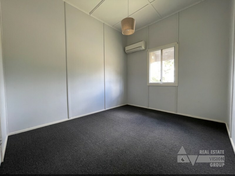 2 Main St, Bluff QLD 4702
