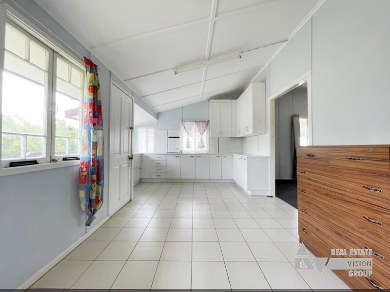 2 Main St, Bluff QLD 4702