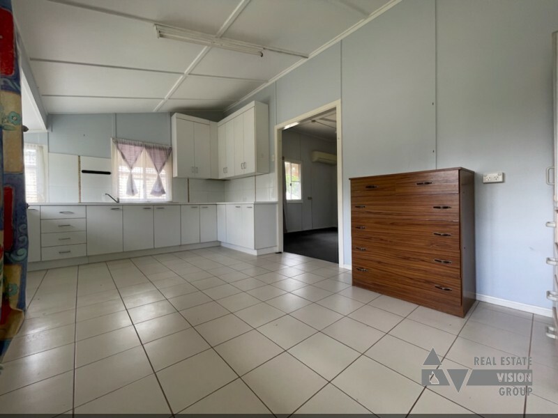 2 Main St, Bluff QLD 4702