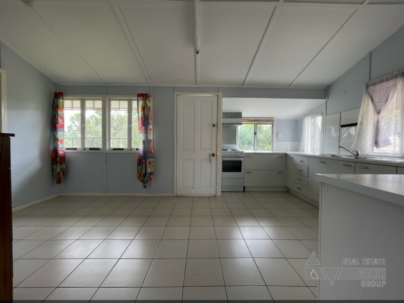 2 Main St, Bluff QLD 4702
