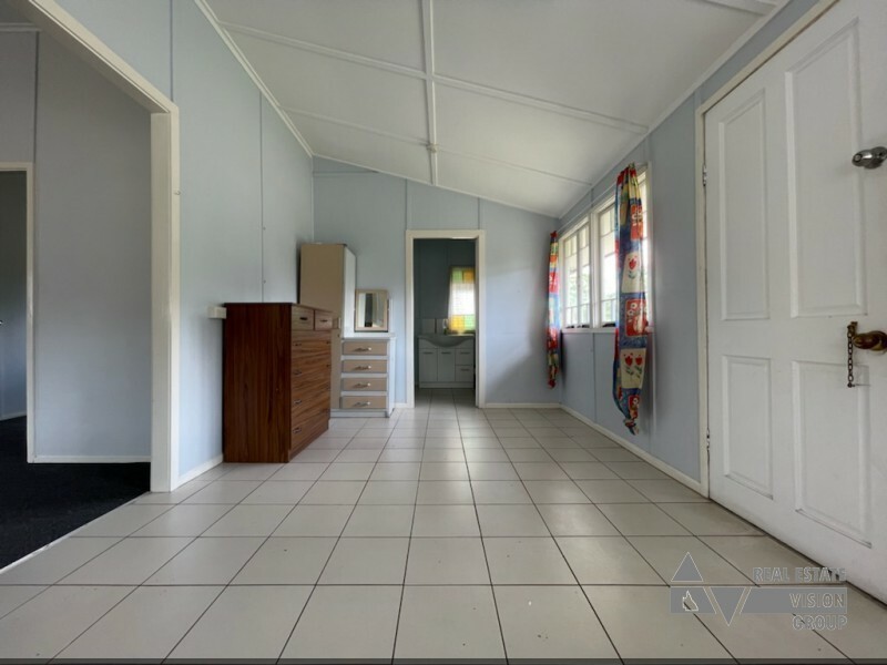 2 Main St, Bluff QLD 4702