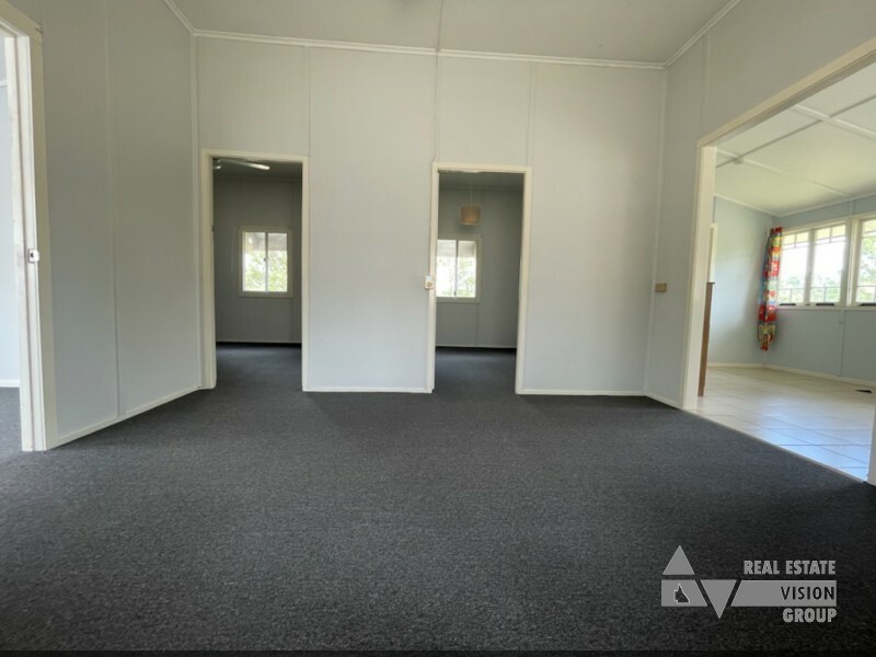 2 Main St, Bluff QLD 4702