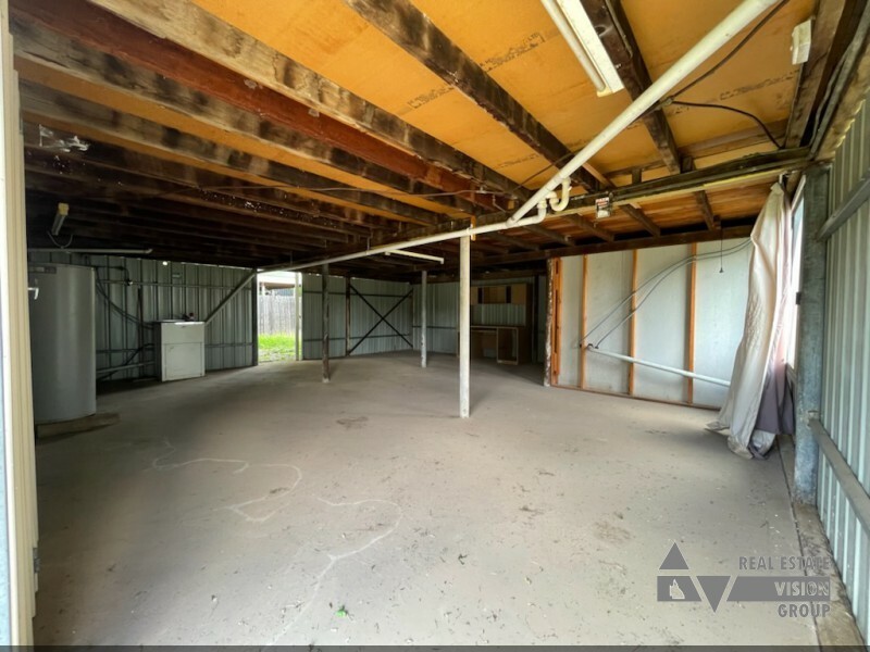 2 Main St, Bluff QLD 4702