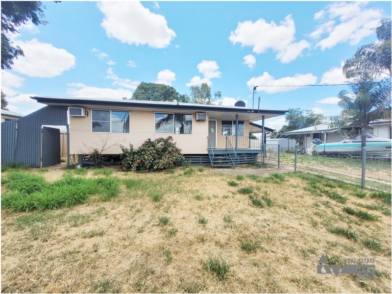 44 Acacia St, Blackwater QLD 4717
