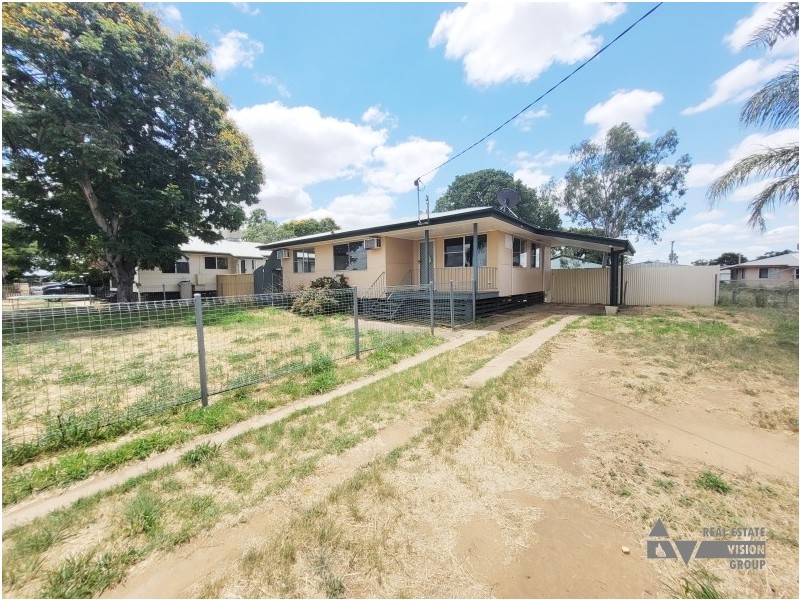 44 Acacia St, Blackwater QLD 4717