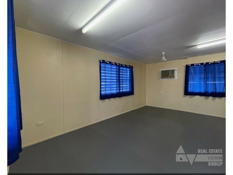 37 Fay St, Blackwater QLD 4717