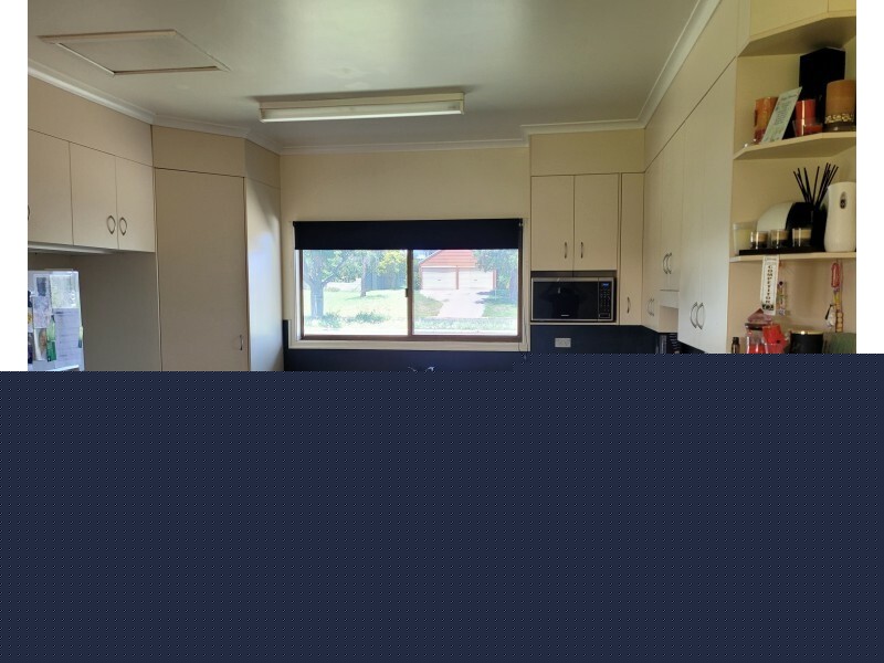 20 Walsh Ave, Blackwater QLD 4717
