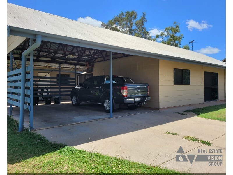 20 Walsh Ave, Blackwater QLD 4717