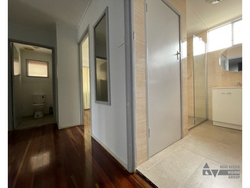 54 Littlefield St, Blackwater QLD 4717