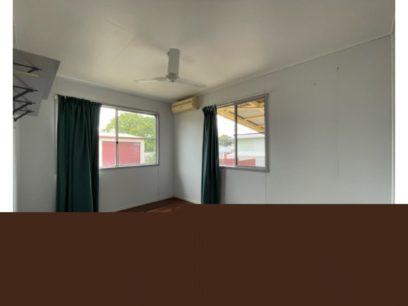 54 Littlefield St, Blackwater QLD 4717