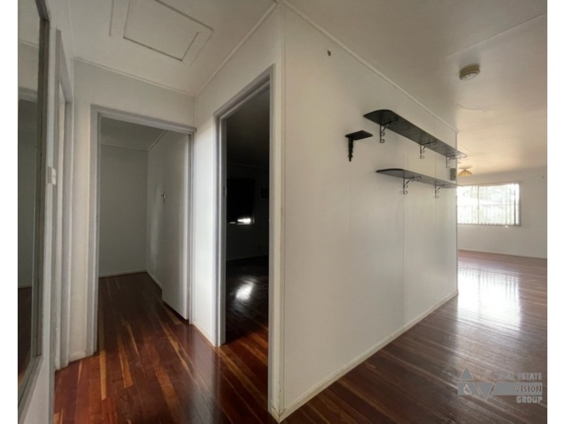 54 Littlefield St, Blackwater QLD 4717