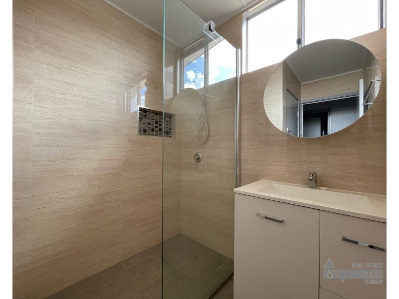 54 Littlefield St, Blackwater QLD 4717
