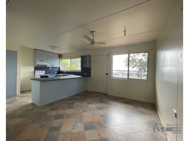 18 Birt St, Blackwater QLD 4717