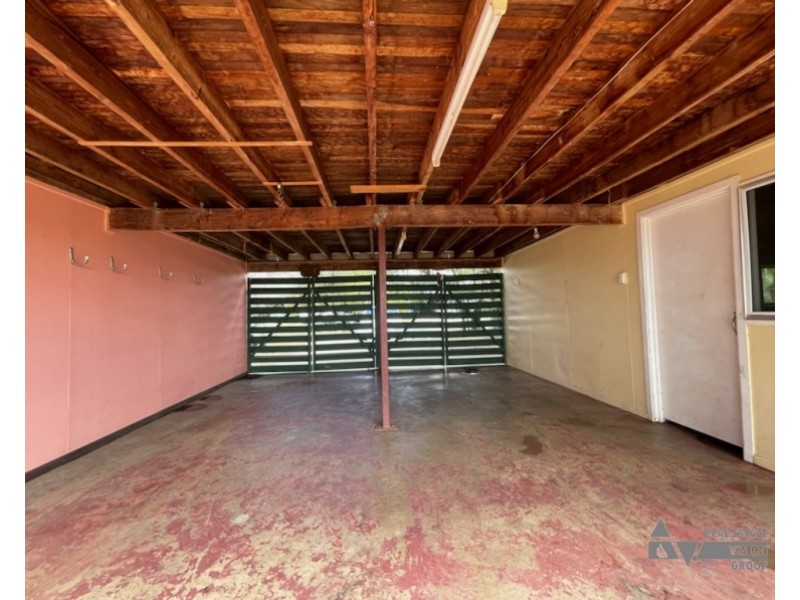 18 Birt St, Blackwater QLD 4717