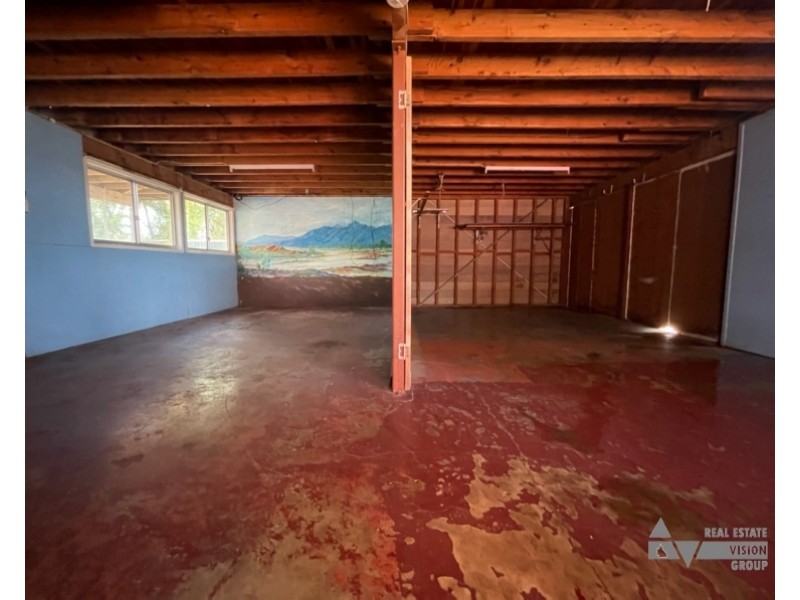 18 Birt St, Blackwater QLD 4717