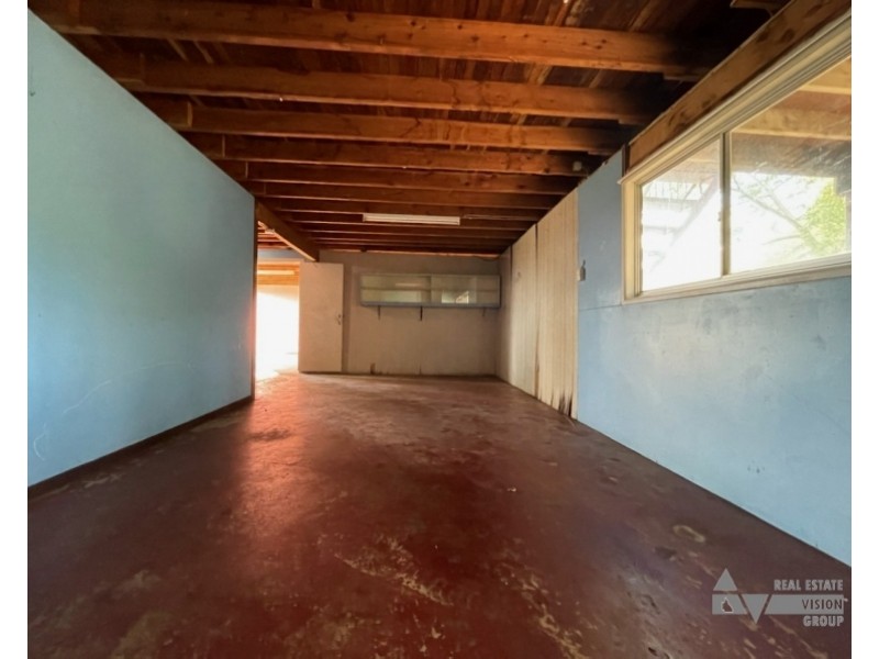18 Birt St, Blackwater QLD 4717