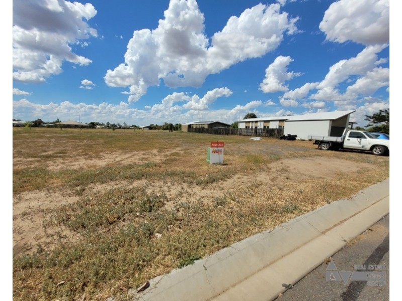 9 Jarrott St, Blackwater QLD 4717