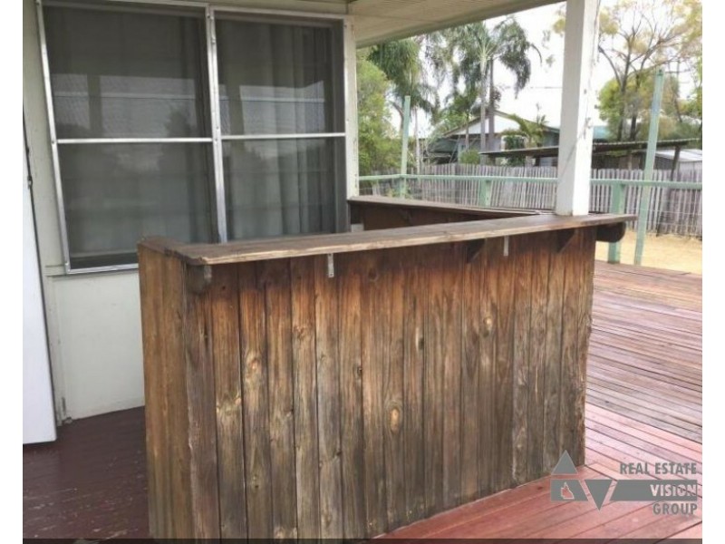 21 Fay St, Blackwater QLD 4717