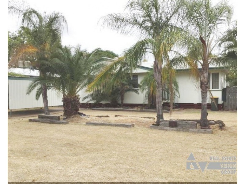 21 Fay St, Blackwater QLD 4717