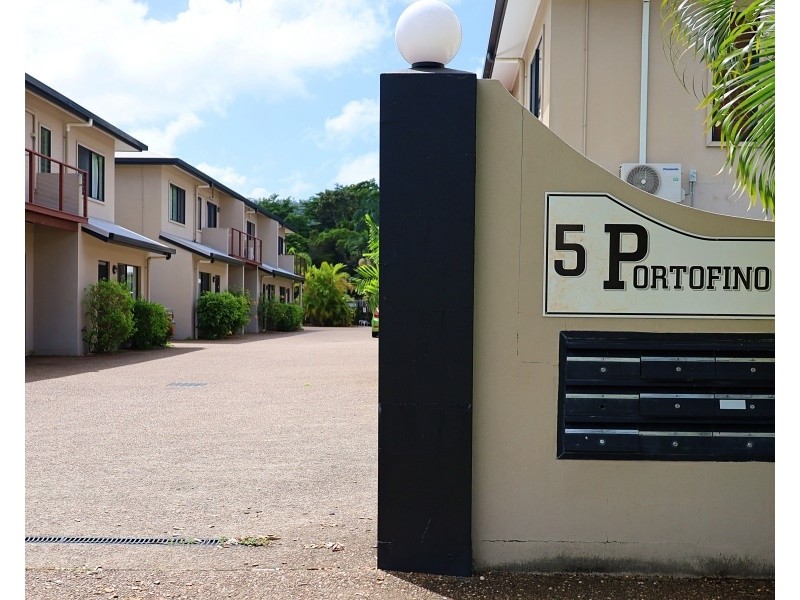 Unit 10/3-5 Erromango Drive, Jubilee Pocket QLD 4802