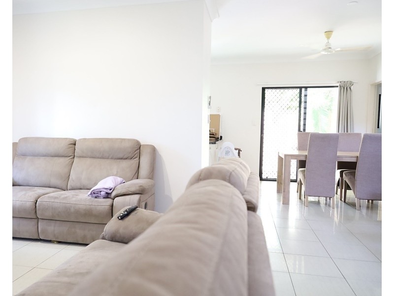 Unit 11/3-5 Erromango Dr, Jubilee Pocket QLD 4802