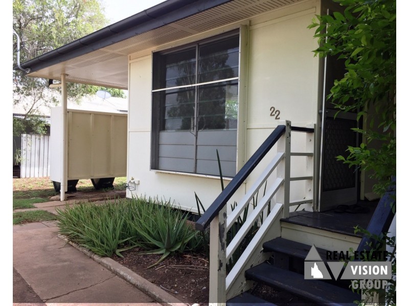 22 Long Street, Blackwater QLD 4717