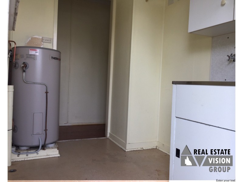 22 Long Street, Blackwater QLD 4717