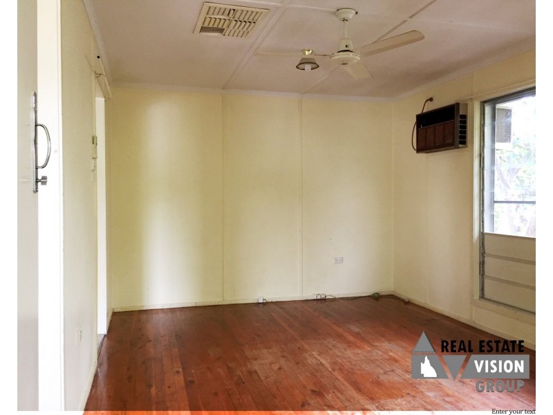 22 Long Street, Blackwater QLD 4717