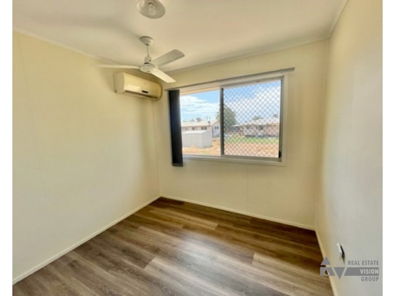 28 Mangrove St, Blackwater QLD 4717