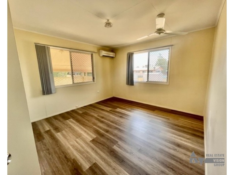28 Mangrove St, Blackwater QLD 4717