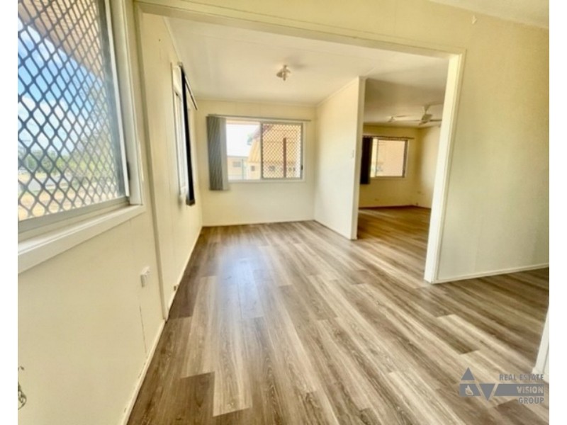 28 Mangrove St, Blackwater QLD 4717