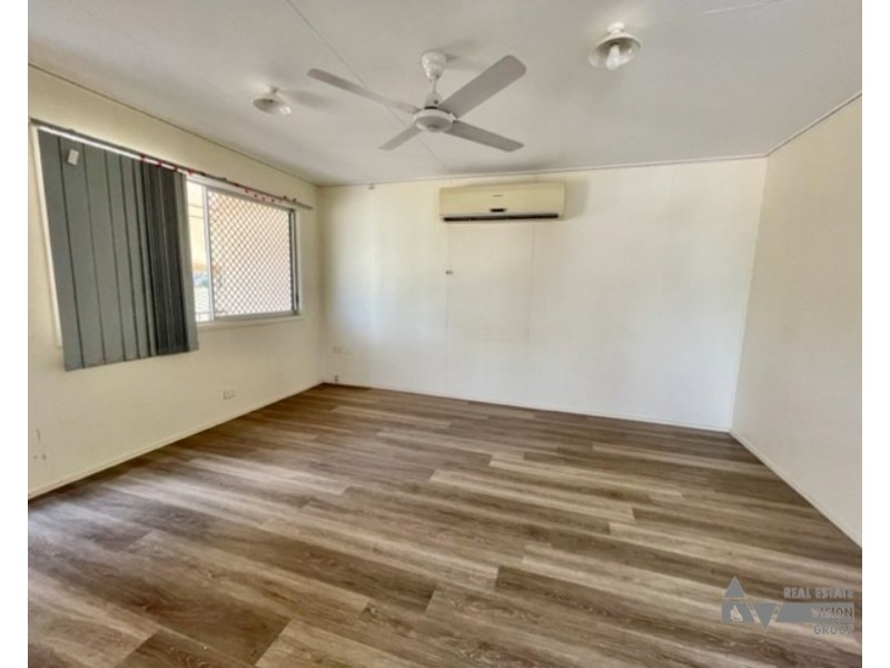 28 Mangrove St, Blackwater QLD 4717