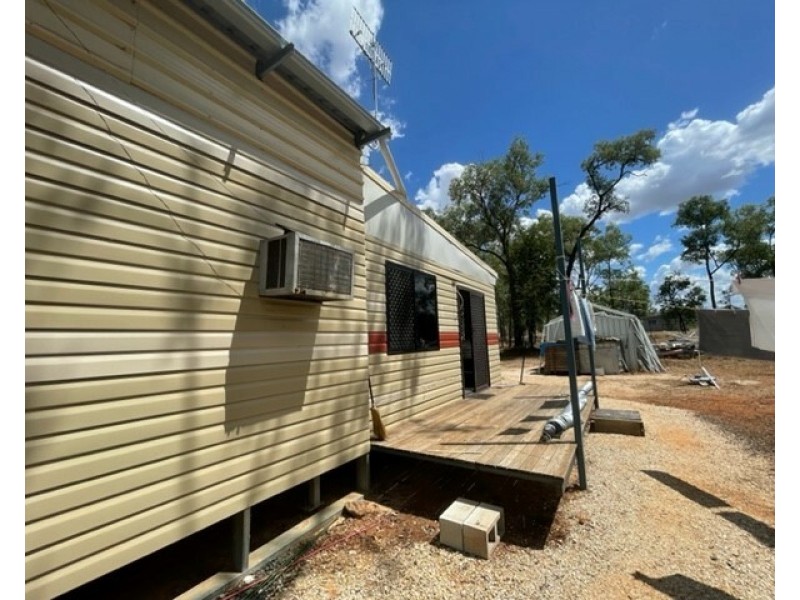 107 Rockhound Road, Sapphire QLD 4702