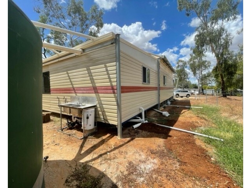 107 Rockhound Road, Sapphire QLD 4702