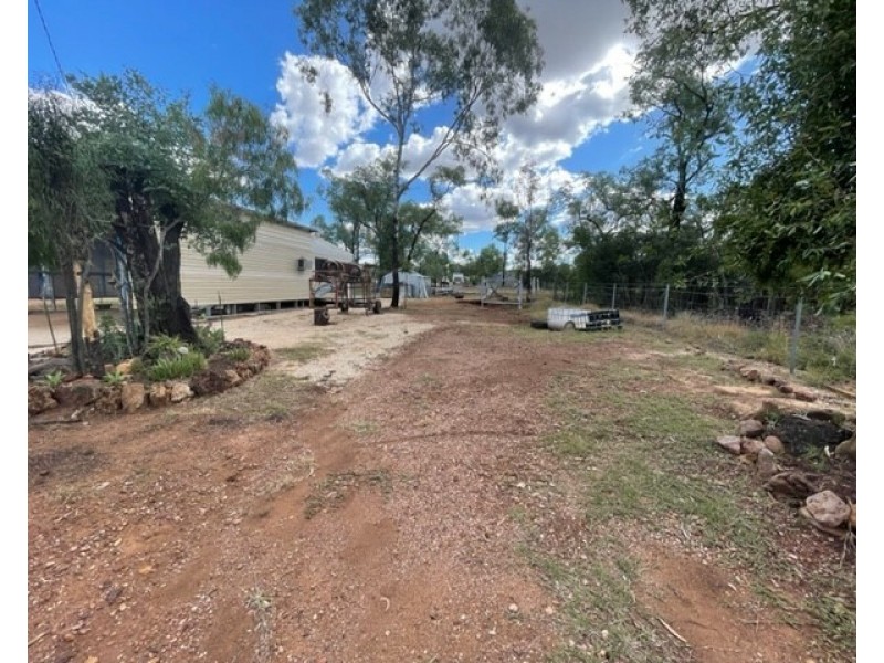107 Rockhound Road, Sapphire QLD 4702
